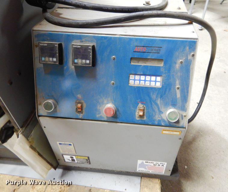 image for item KS9309 Carver 3895  heated laboratory press