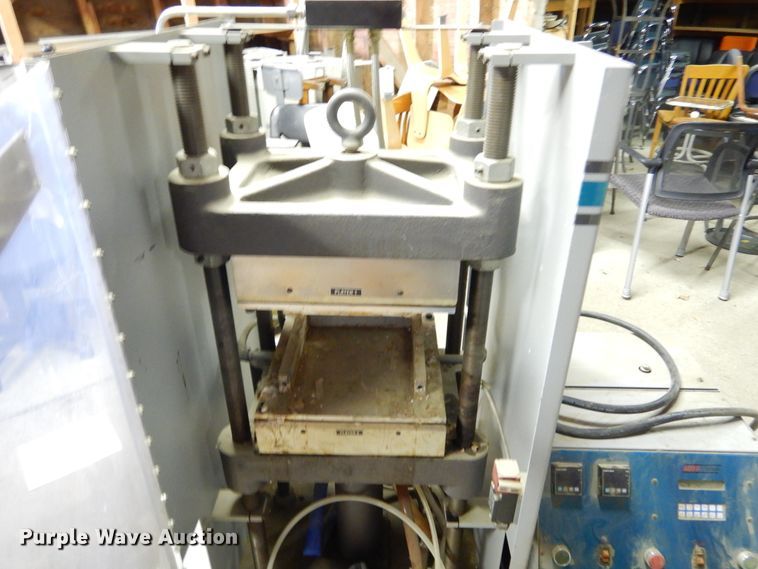 image for item KS9309 Carver 3895  heated laboratory press