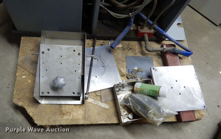 image for item KS9309 Carver 3895  heated laboratory press