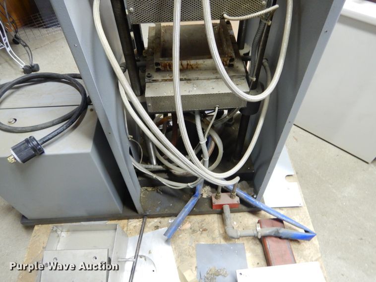 image for item KS9309 Carver 3895  heated laboratory press