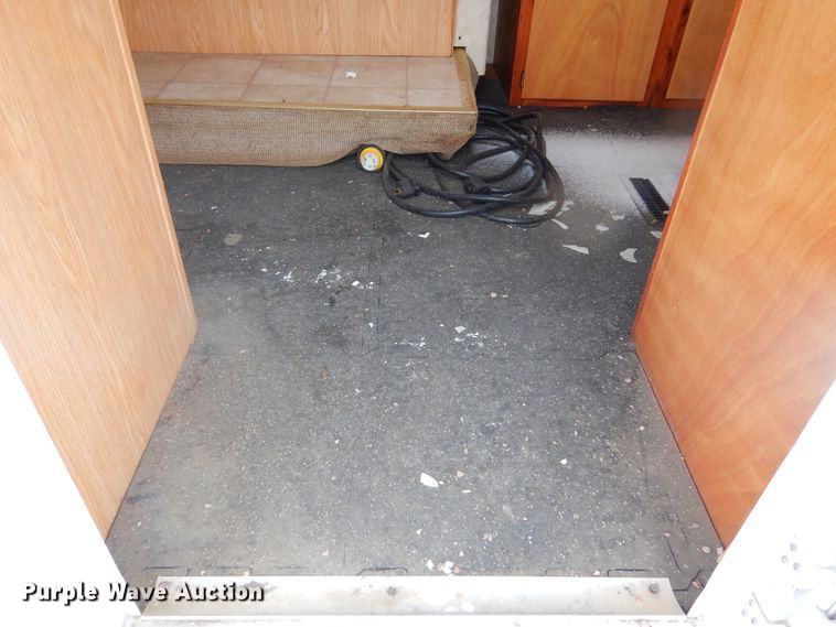 image for item KS9311 2005 K-Z Frontier  camper