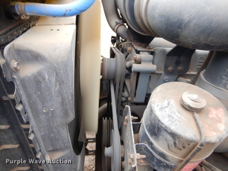 image for item KS9313 1991 Ford F600  flatbed truck