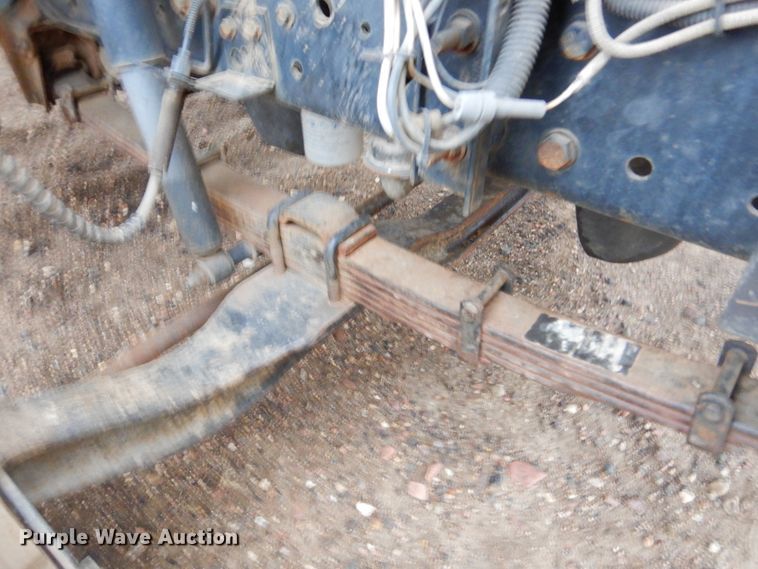 image for item KS9313 1991 Ford F600  flatbed truck