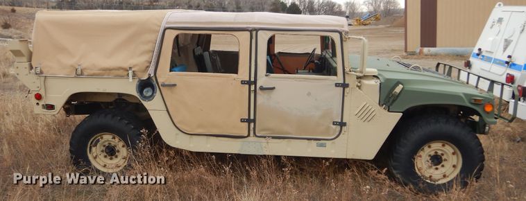 image for item KS9318 1987 Am General HMMWV  SUV