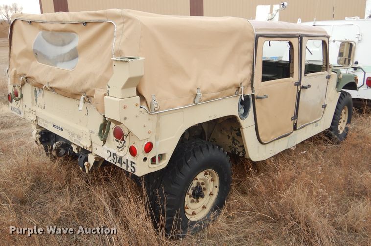 image for item KS9318 1987 Am General HMMWV  SUV