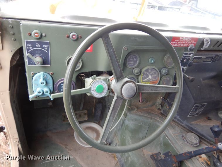 image for item KS9318 1987 Am General HMMWV  SUV