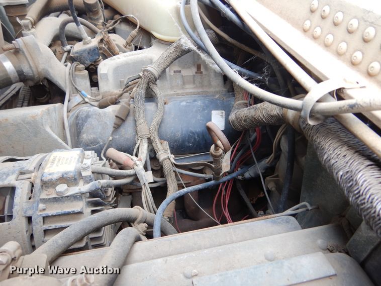 image for item KS9318 1987 Am General HMMWV  SUV