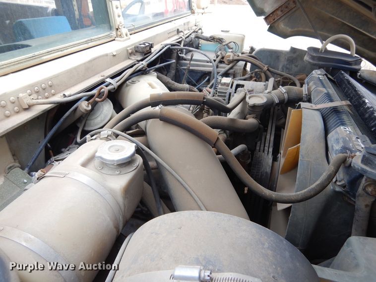 image for item KS9318 1987 Am General HMMWV  SUV