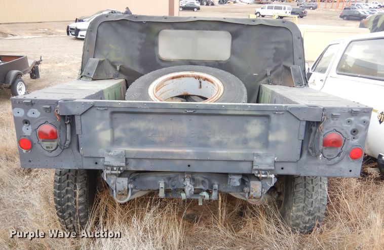 image for item KS9319 1994 Am General HMMWV  SUV