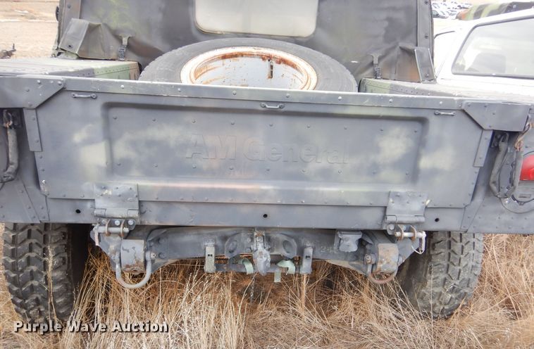 image for item KS9319 1994 Am General HMMWV  SUV