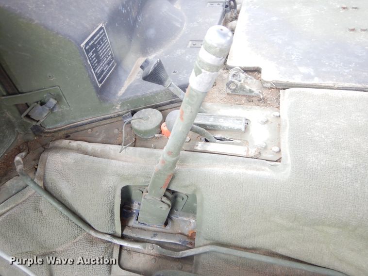 image for item KS9319 1994 Am General HMMWV  SUV