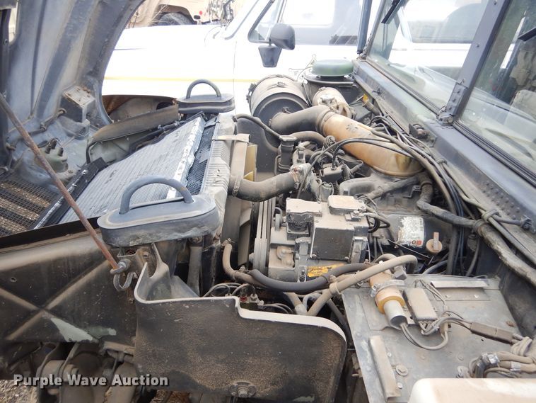 image for item KS9319 1994 Am General HMMWV  SUV