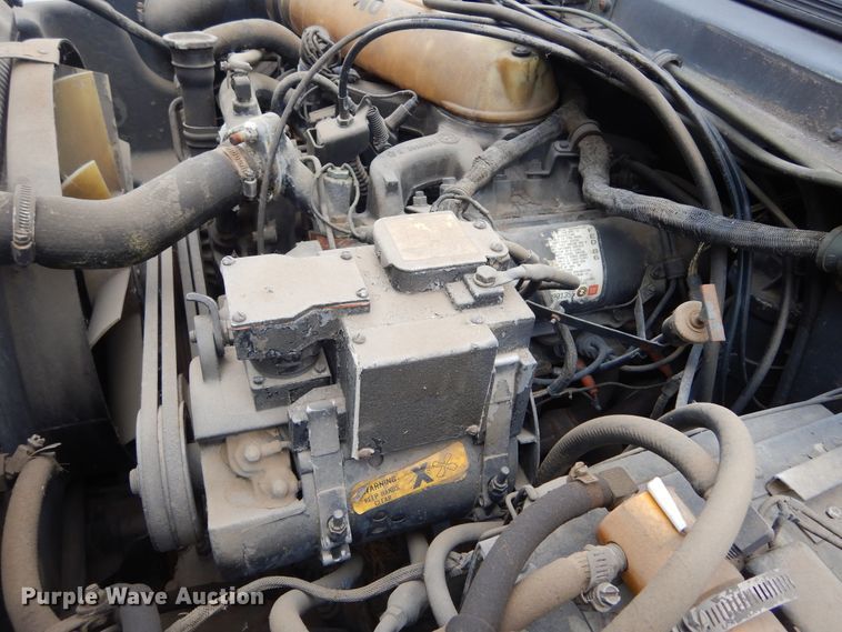 image for item KS9319 1994 Am General HMMWV  SUV