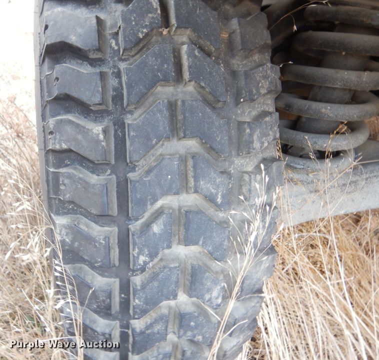 image for item KS9319 1994 Am General HMMWV  SUV