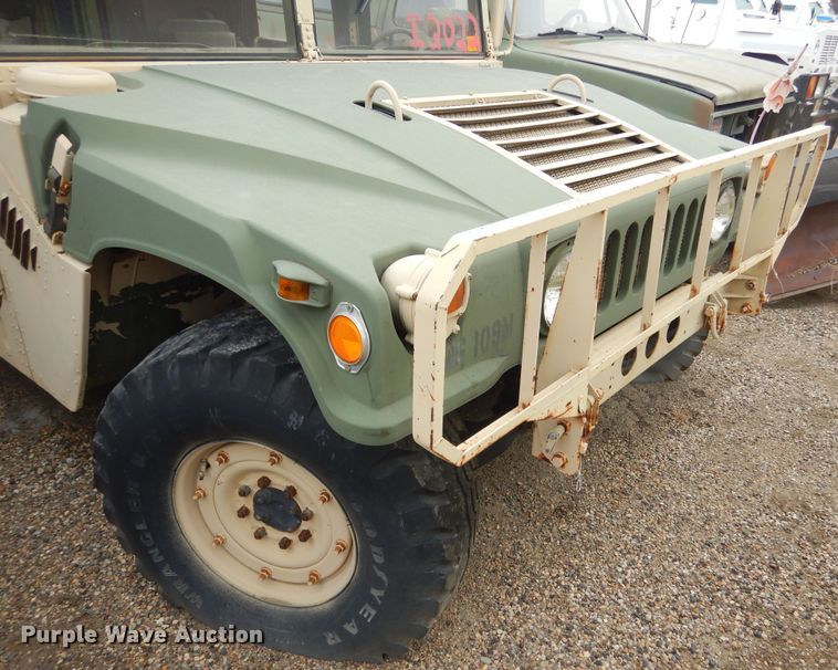 image for item KS9321 1987 Am General HMMWV  SUV