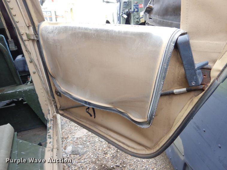 image for item KS9321 1987 Am General HMMWV  SUV