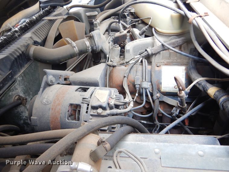 image for item KS9321 1987 Am General HMMWV  SUV