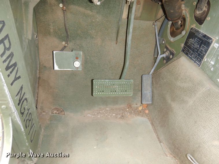 image for item KS9322 1985 Am General HMMWV  SUV