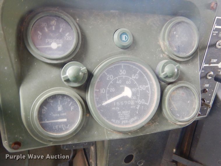 image for item KS9322 1985 Am General HMMWV  SUV