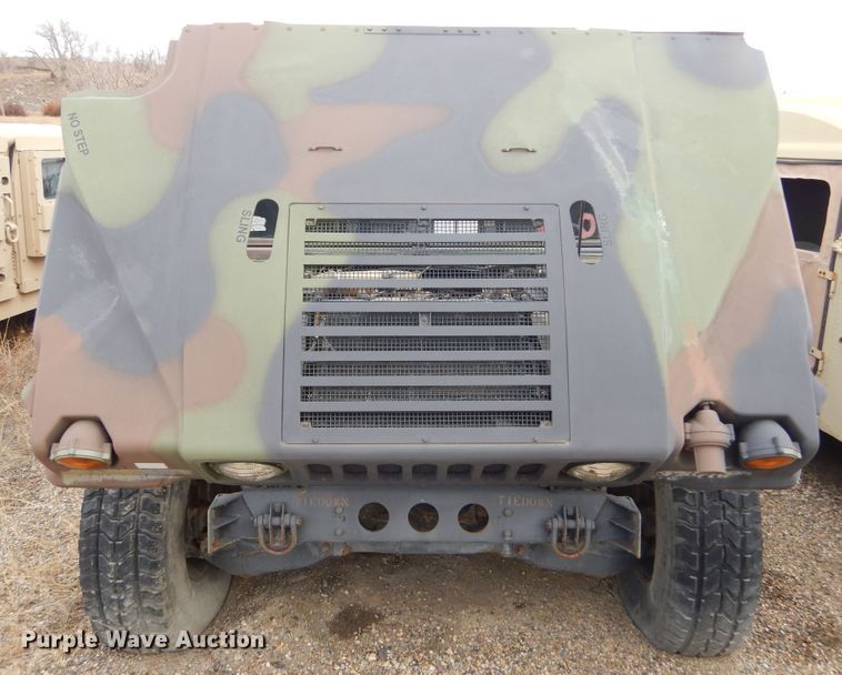 image for item KS9322 1985 Am General HMMWV  SUV