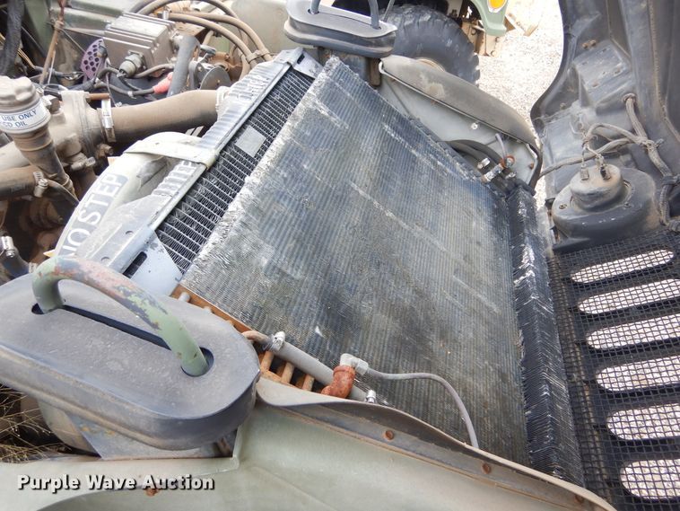 image for item KS9322 1985 Am General HMMWV  SUV