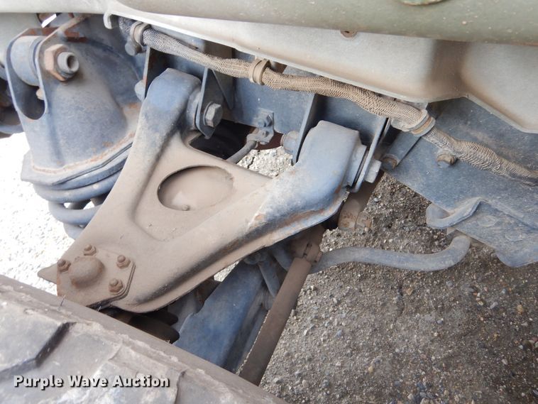 image for item KS9322 1985 Am General HMMWV  SUV