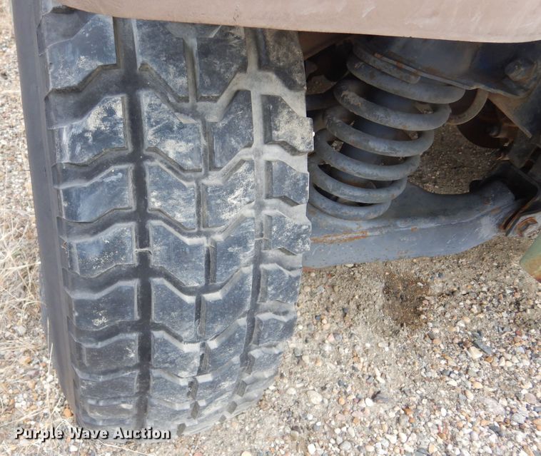 image for item KS9322 1985 Am General HMMWV  SUV