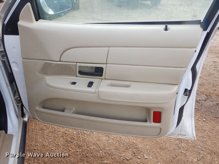 image for item KS9323 2009 Ford Crown Victoria Police Interceptor