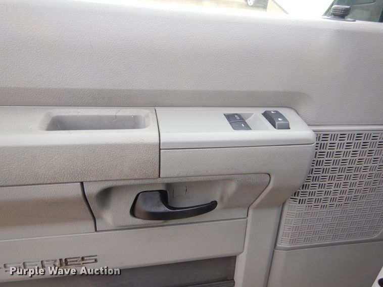 image for item KS9325 2012 Ford E350 Super Duty XL  van