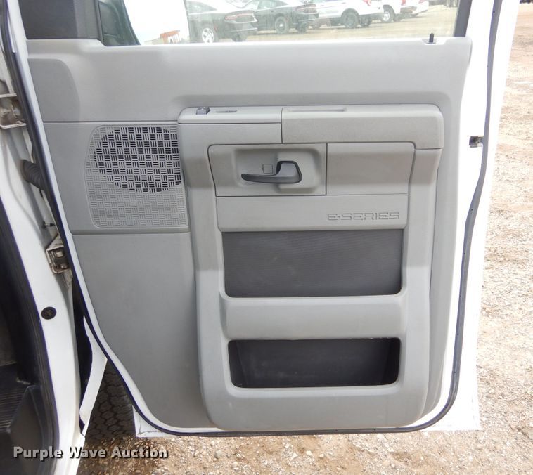 image for item KS9325 2012 Ford E350 Super Duty XL  van