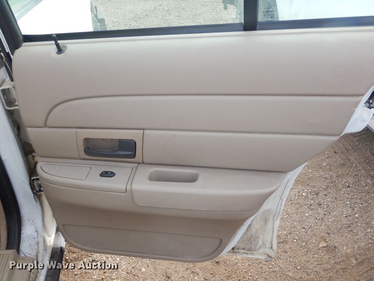 image for item KS9331 2011 Ford Crown Victoria Police Interceptor