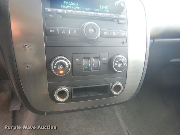 image for item KS9339 2007 Chevrolet Suburban 2500 LS