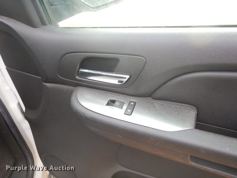 image for item KS9339 2007 Chevrolet Suburban 2500 LS