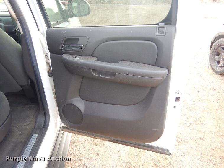 image for item KS9339 2007 Chevrolet Suburban 2500 LS