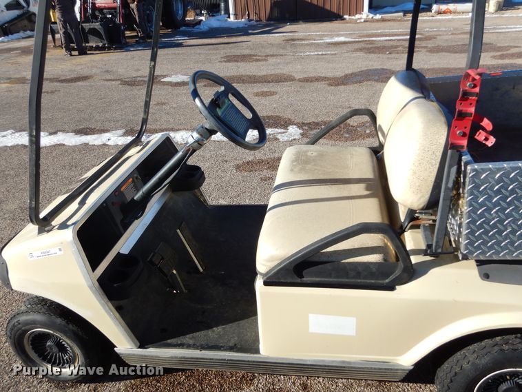 image for item KS9347 2002 Club Car  golf cart