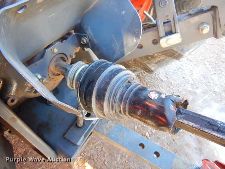 image for item KS9350 1999 New Holland 648  round baler