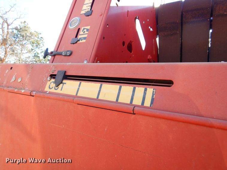 image for item KS9350 1999 New Holland 648  round baler