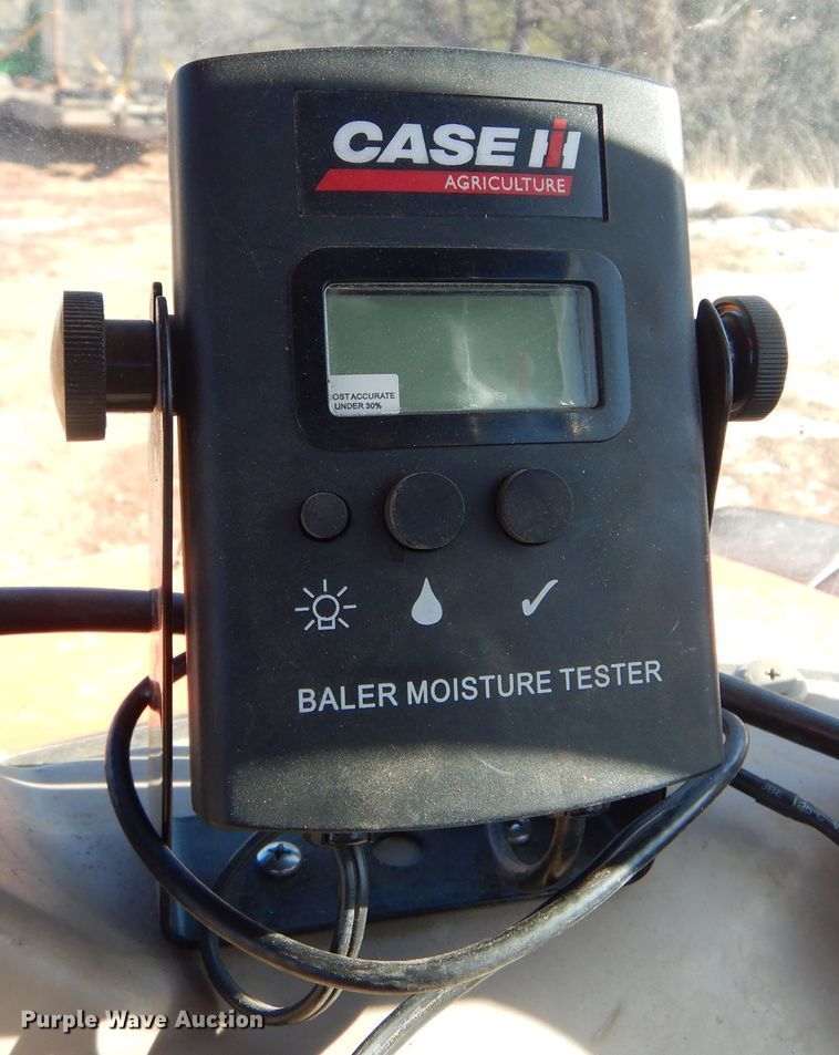 image for item KS9350 1999 New Holland 648  round baler