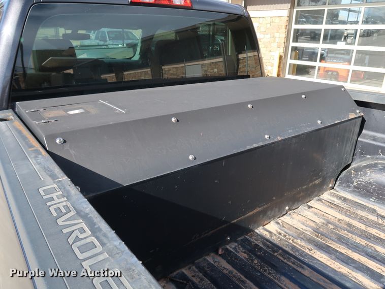 image for item DK3503 2016 Chevrolet Silverado 1500  Double Cab pickup truck