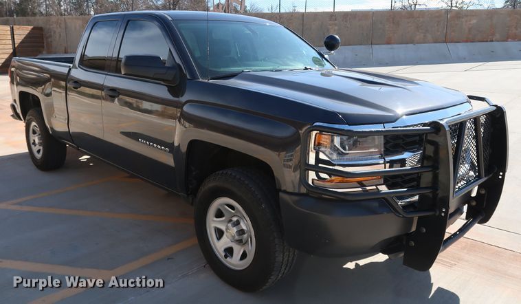 image for item DK3504 2016 Chevrolet Silverado 1500  Double Cab pickup truck