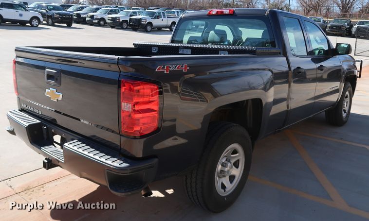 image for item DK3505 2016 Chevrolet Silverado 1500  Double Cab pickup truck