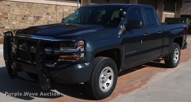 image for item DK3506 2017 Chevrolet Silverado 1500  Double Cab pickup truck