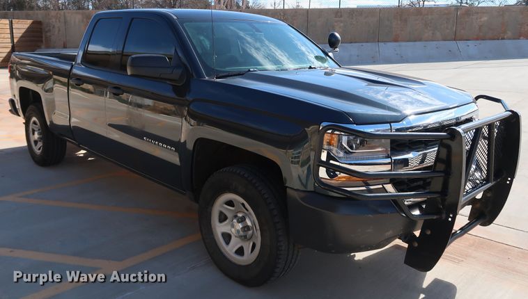 image for item DK3506 2017 Chevrolet Silverado 1500  Double Cab pickup truck