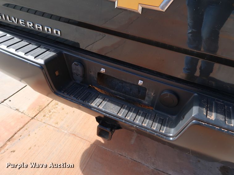 image for item DK3506 2017 Chevrolet Silverado 1500  Double Cab pickup truck