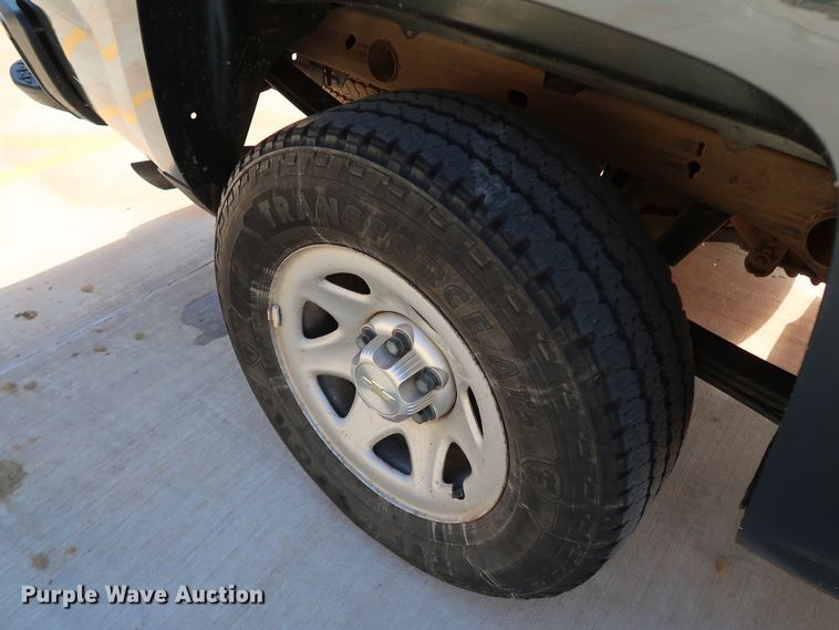 image for item DK3506 2017 Chevrolet Silverado 1500  Double Cab pickup truck