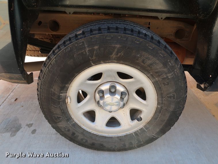 image for item DK3506 2017 Chevrolet Silverado 1500  Double Cab pickup truck