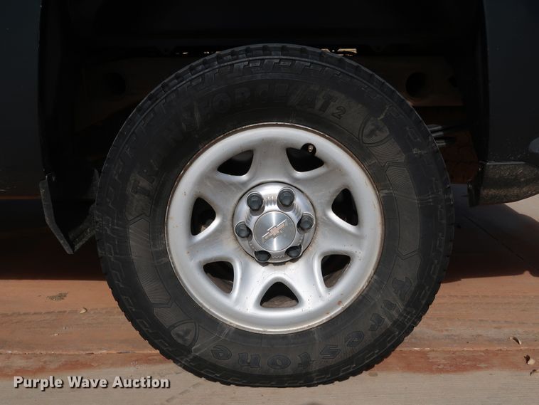 image for item DK3506 2017 Chevrolet Silverado 1500  Double Cab pickup truck