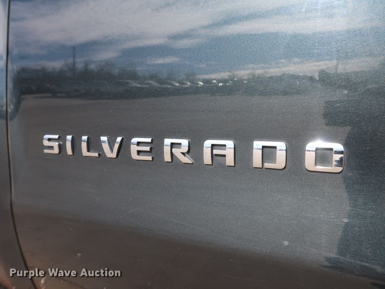 image for item DK3506 2017 Chevrolet Silverado 1500  Double Cab pickup truck