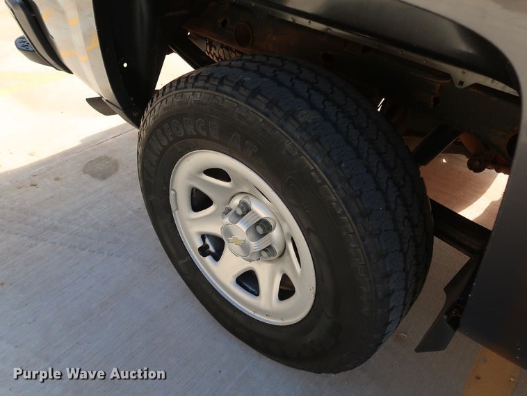 image for item DK3507 2016 Chevrolet Silverado 1500  Double Cab pickup truck