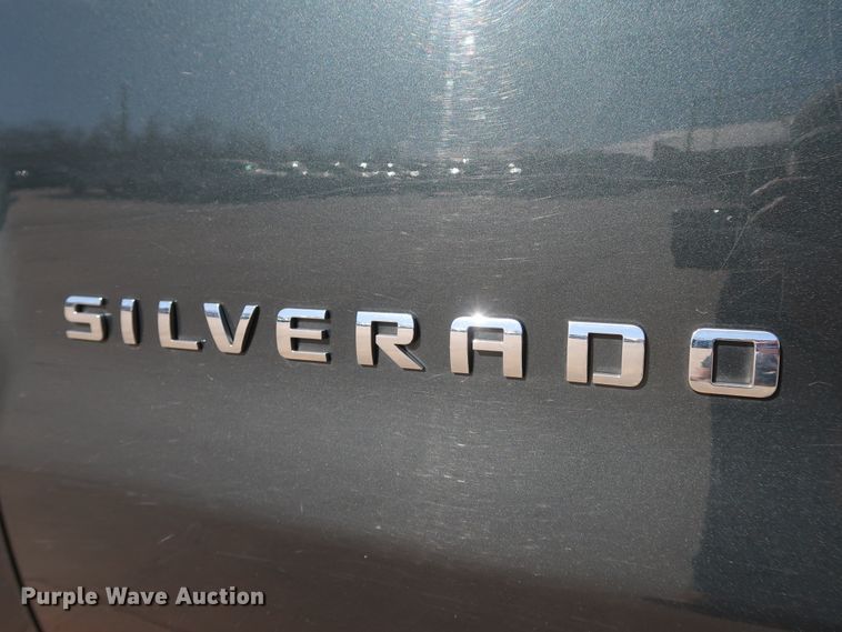 image for item DK3508 2017 Chevrolet Silverado 1500  Double Cab pickup truck